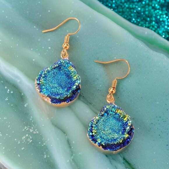 New Natural Crystal Geode Blue Iridescent Gold Bezel Earrings Quartz Druzy - Picture 1 of 3